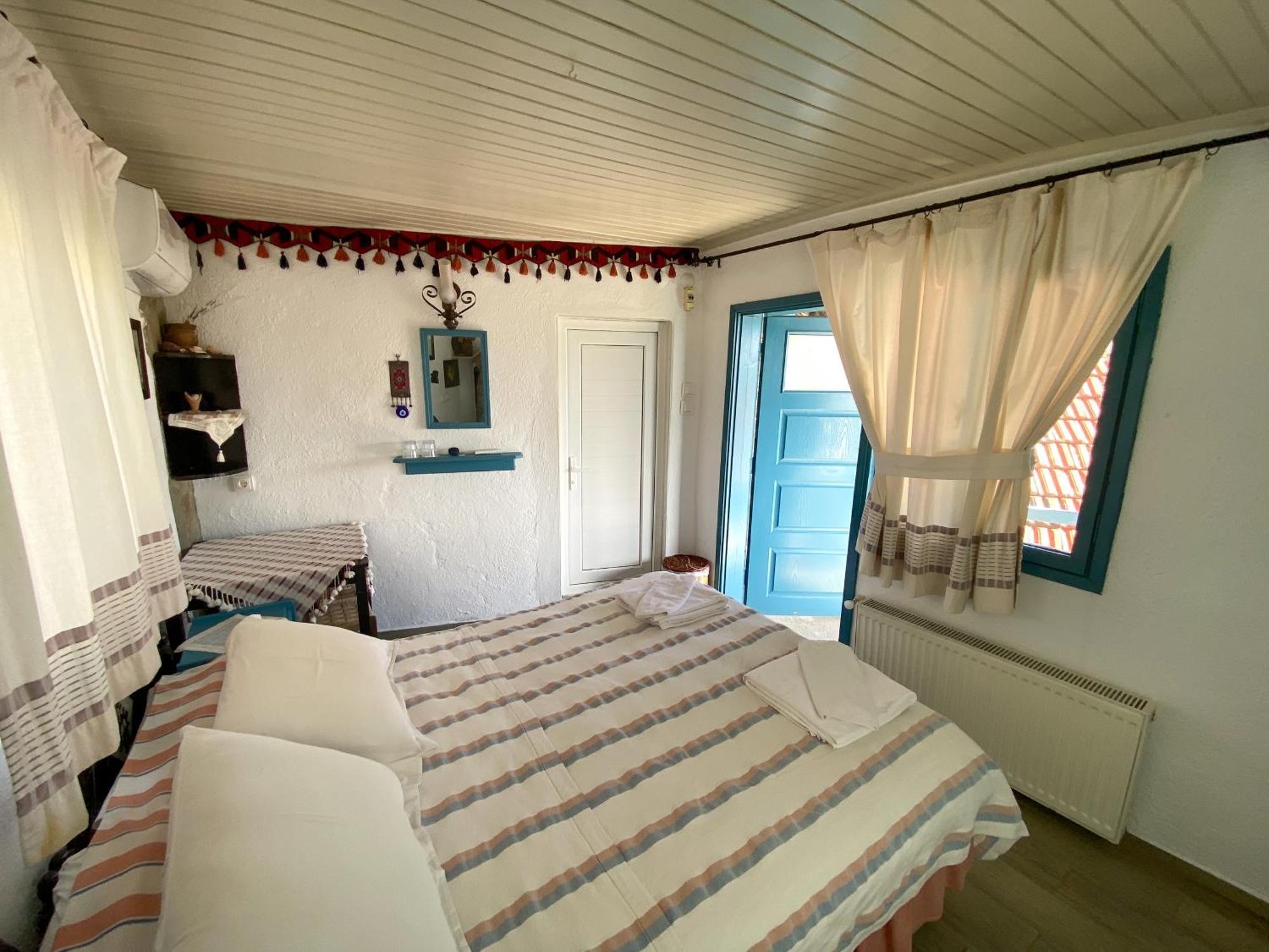 Agora Pansiyon Kapikiri Quarto foto